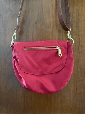 Old Navy Red Crossbody Bag with Brown Strap and Gold Hardware